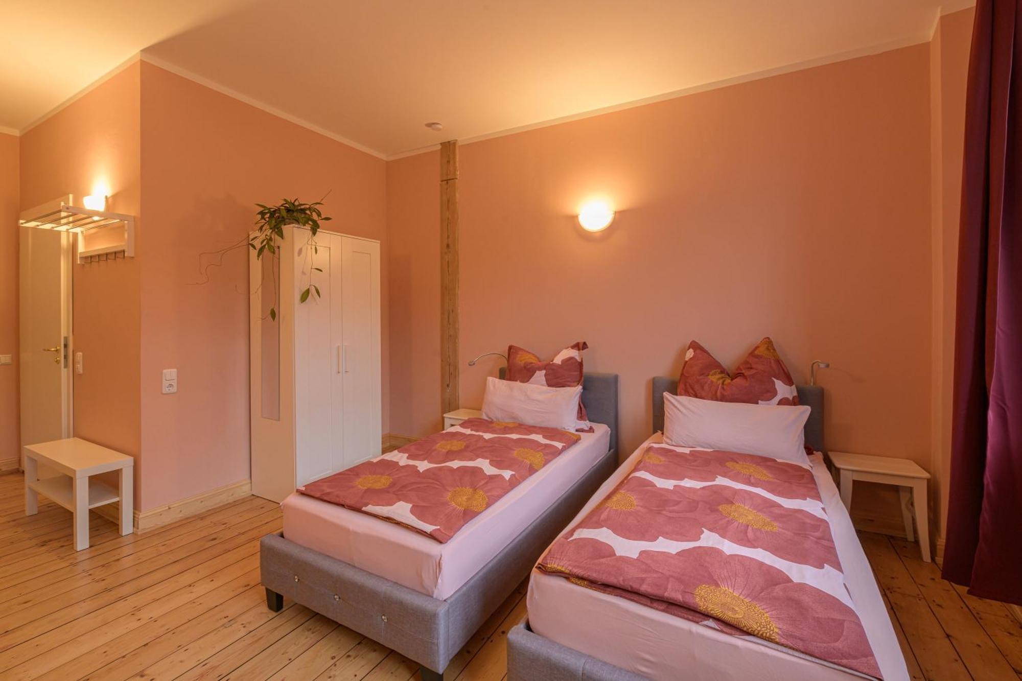 Gaestehaus Villa Fliedner - Das Kutscherhaus Monsheim  Екстериор снимка